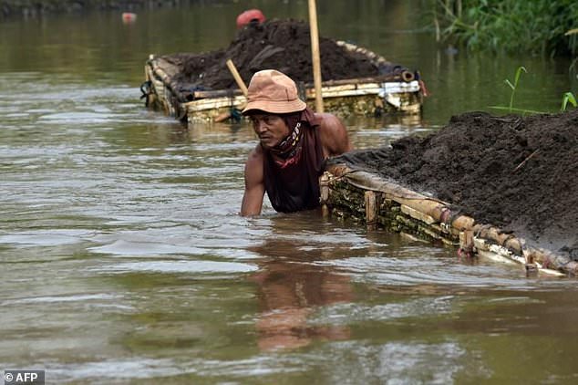 Citarum Disebut Bank Dunia sebagai `Sungai Paling Tercemar di Dunia`